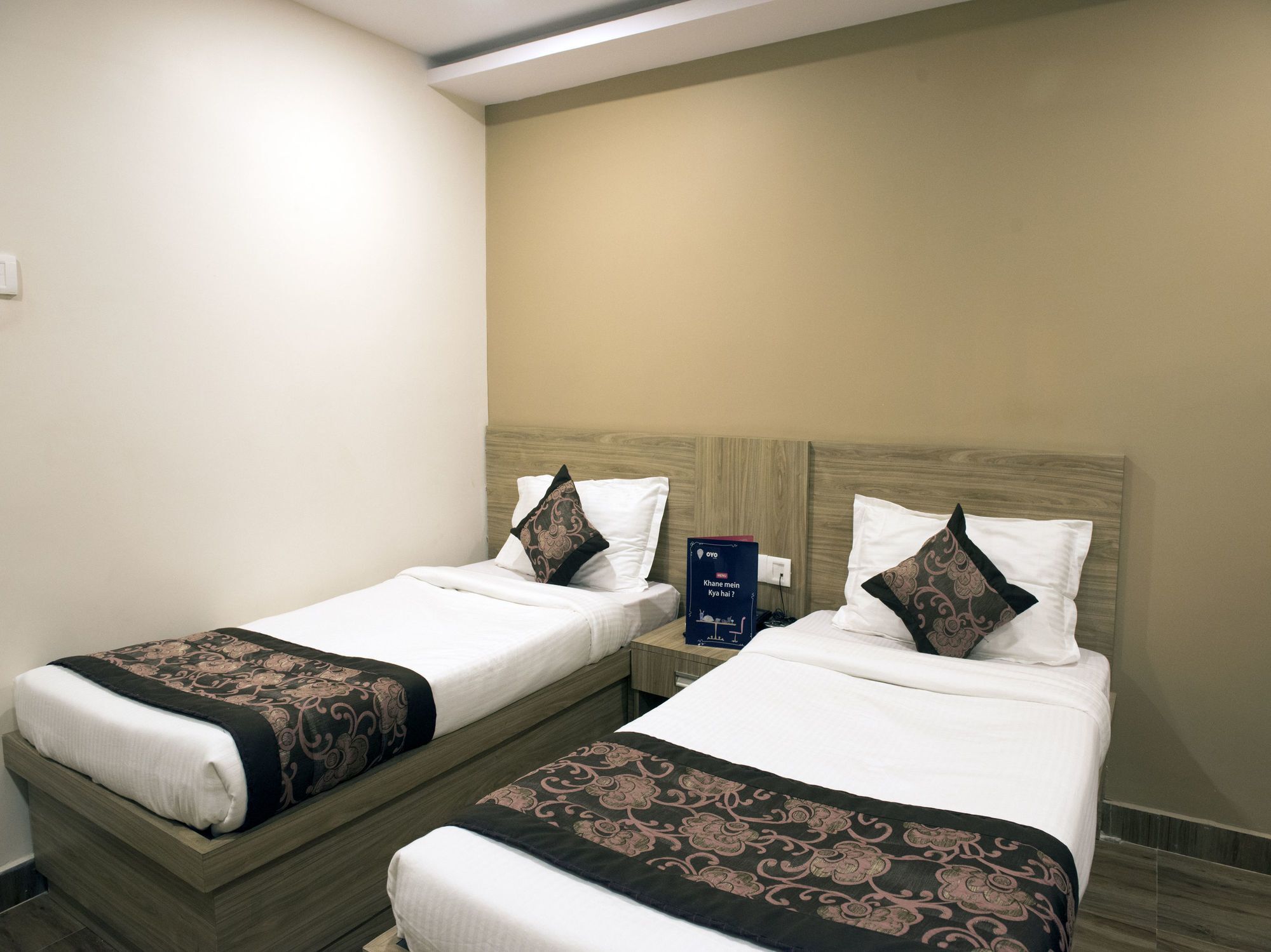 Oyo 12736 Skylawn Hotel Jamshedpur Exterior photo